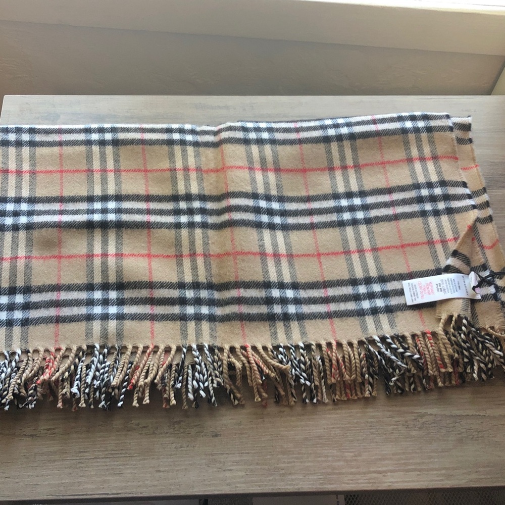 NWT Burberry Archive Beige Vintage Check Children’s Blanket
